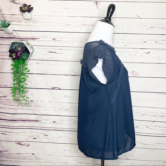 Gianni Bini Navy Blue Embroidered Lace Chiffon Casual Boho Blouse Top Size XS - Picture 4 of 10